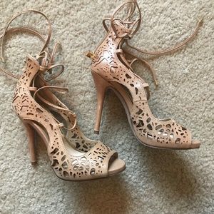 Jessica Simpson laser cut peep toe heels